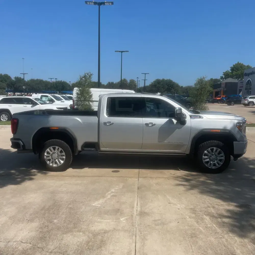 2023 GMC Sierra 2500HD Denali