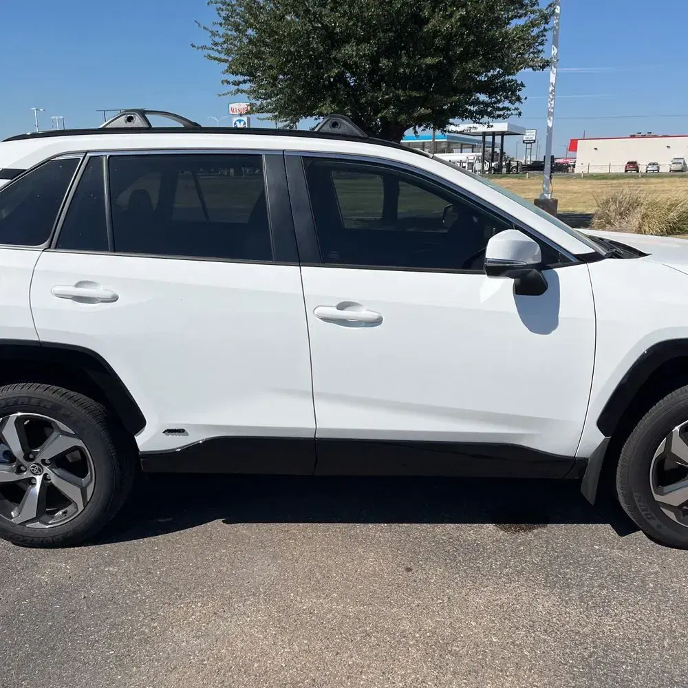 2025 Toyota RAV4 Plug-in Hybrid SE