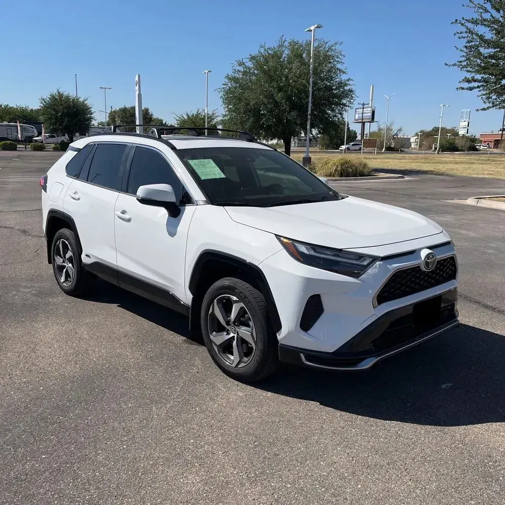 2025 Toyota RAV4 Plug-in Hybrid SE