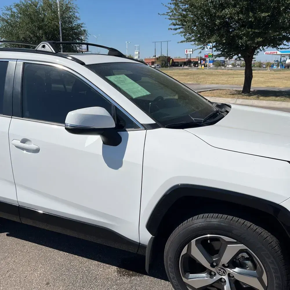 2025 Toyota RAV4 Plug-in Hybrid SE