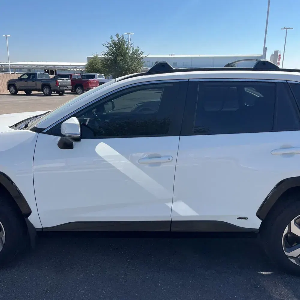 2025 Toyota RAV4 Plug-in Hybrid SE