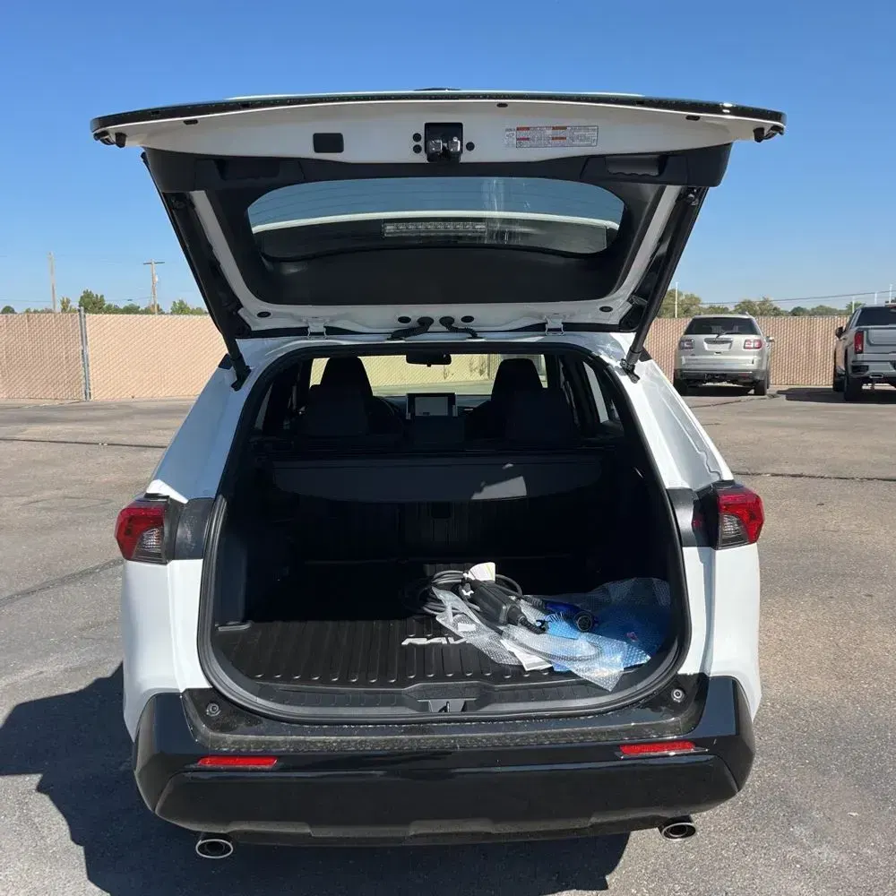 2025 Toyota RAV4 Plug-in Hybrid SE