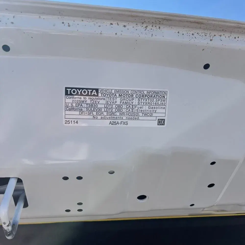 2025 Toyota RAV4 Plug-in Hybrid SE