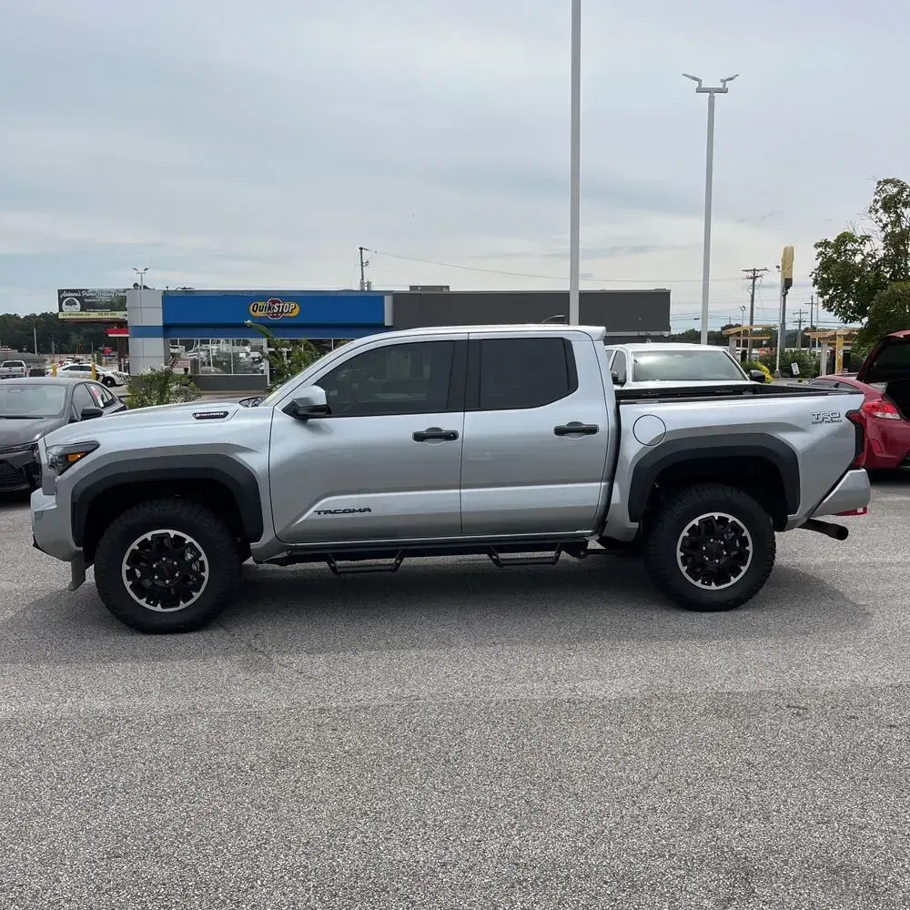 2025 Toyota Tacoma TRD Off-Road HV