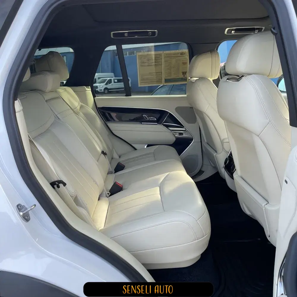 2023 Land Rover Range Rover P530 SE