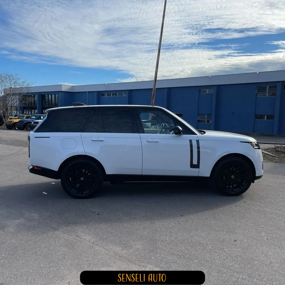 2023 Land Rover Range Rover P530 SE