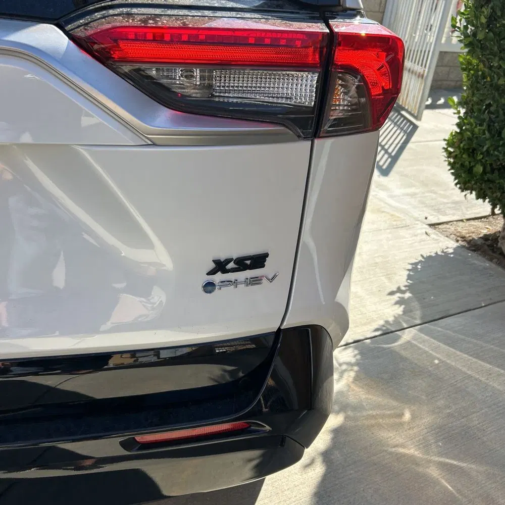 2025 Toyota RAV4 Plug-in Hybrid XSE