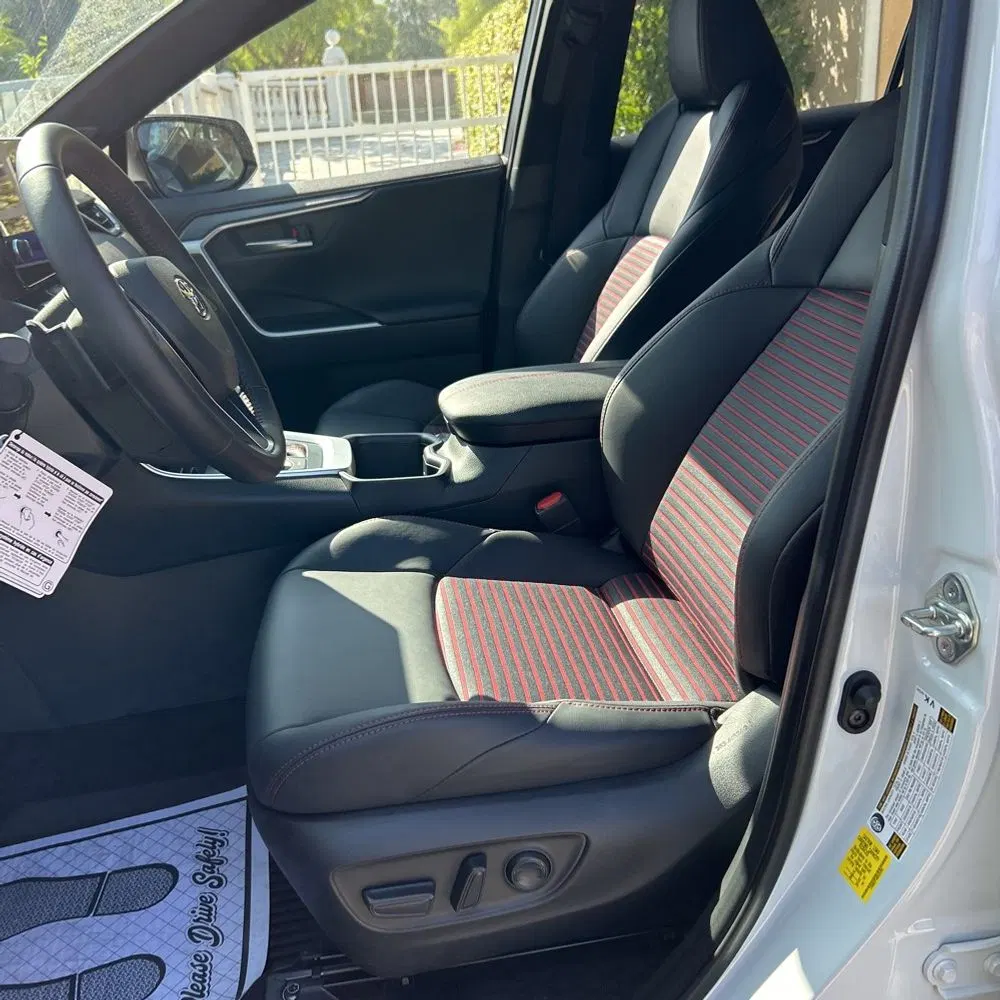 2025 Toyota RAV4 Plug-in Hybrid XSE