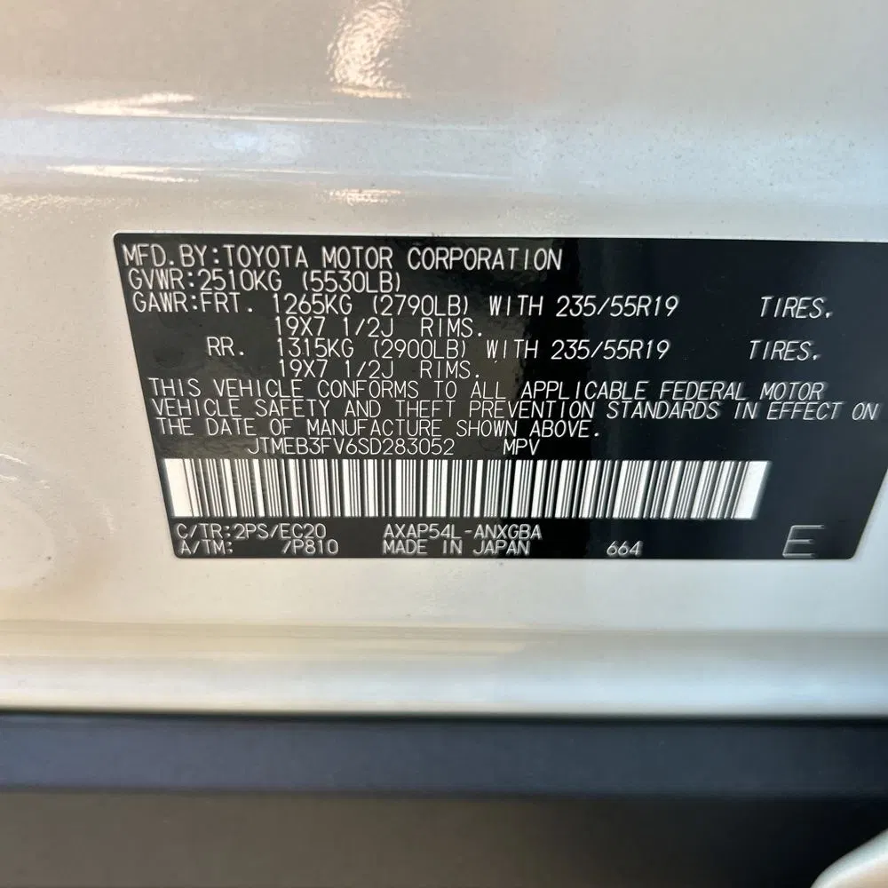 2025 Toyota RAV4 Plug-in Hybrid XSE