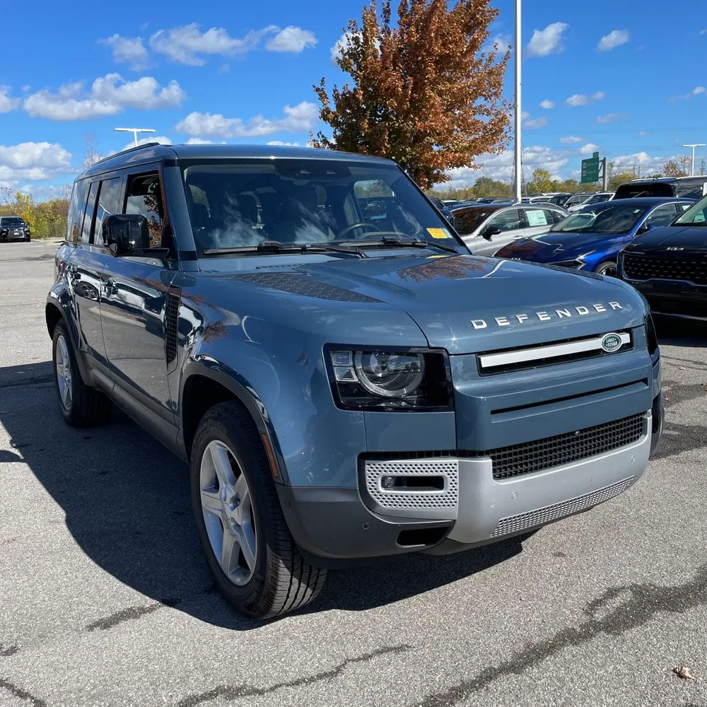2020 Land Rover Defender 110 SE