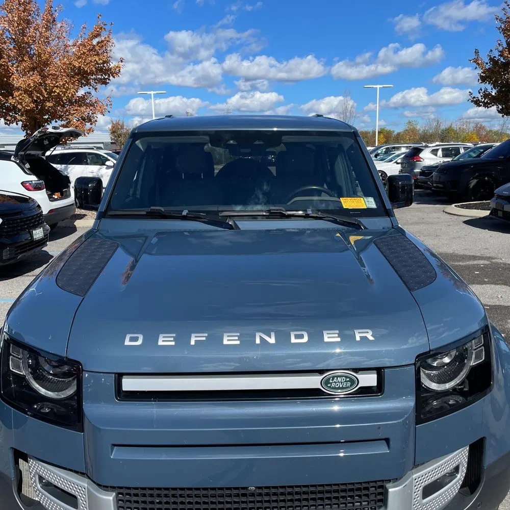 2020 Land Rover Defender 110 SE