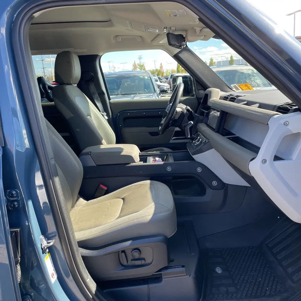 2020 Land Rover Defender 110 SE