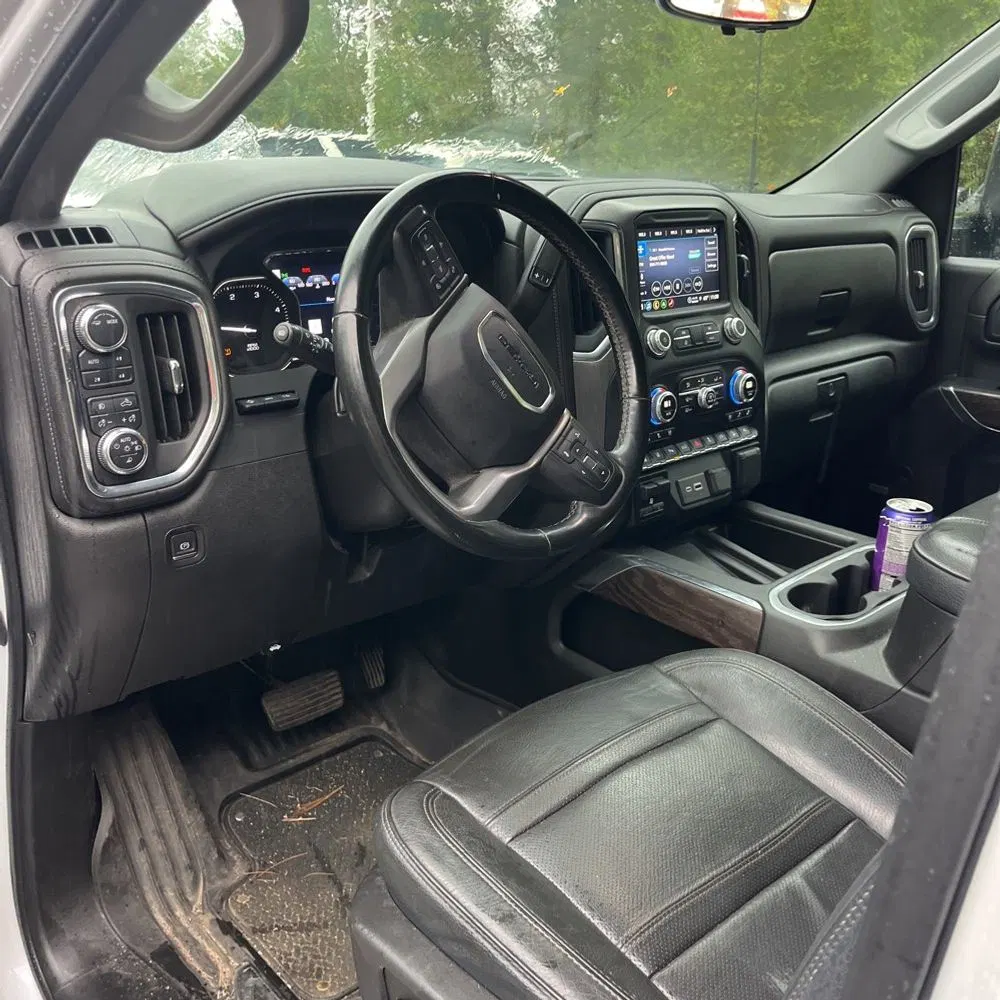 2023 GMC Sierra 2500HD Denali
