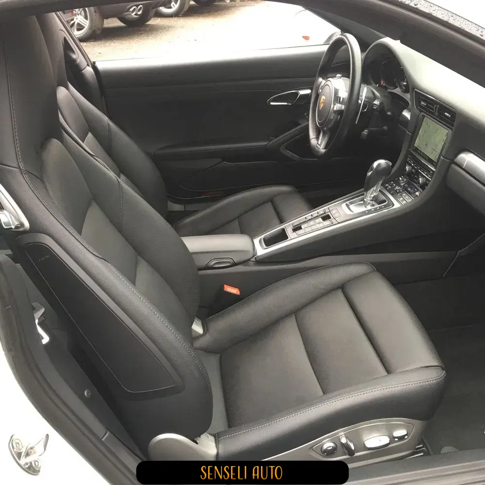 2016 Porsche 911 Carrera 2 Base