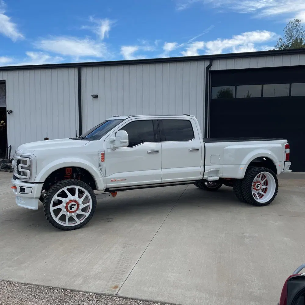 2023 Ford F-450 Super Duty Platinum