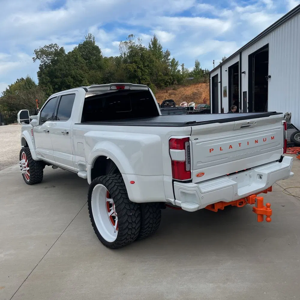 2023 Ford F-450 Super Duty Platinum