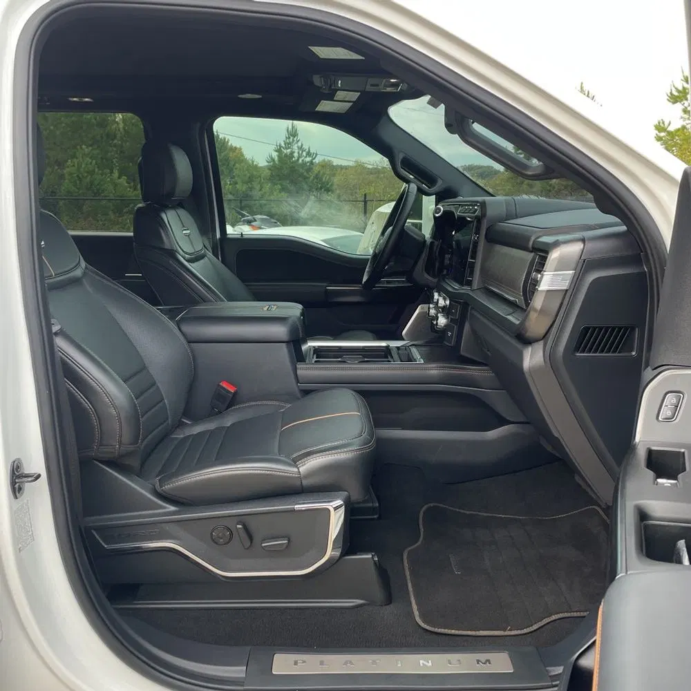 2023 Ford F-450 Super Duty Platinum