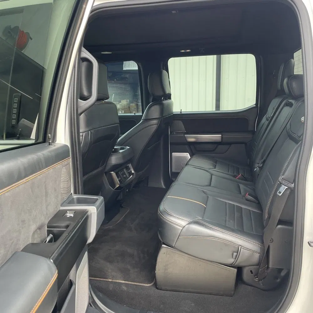 2023 Ford F-450 Super Duty Platinum