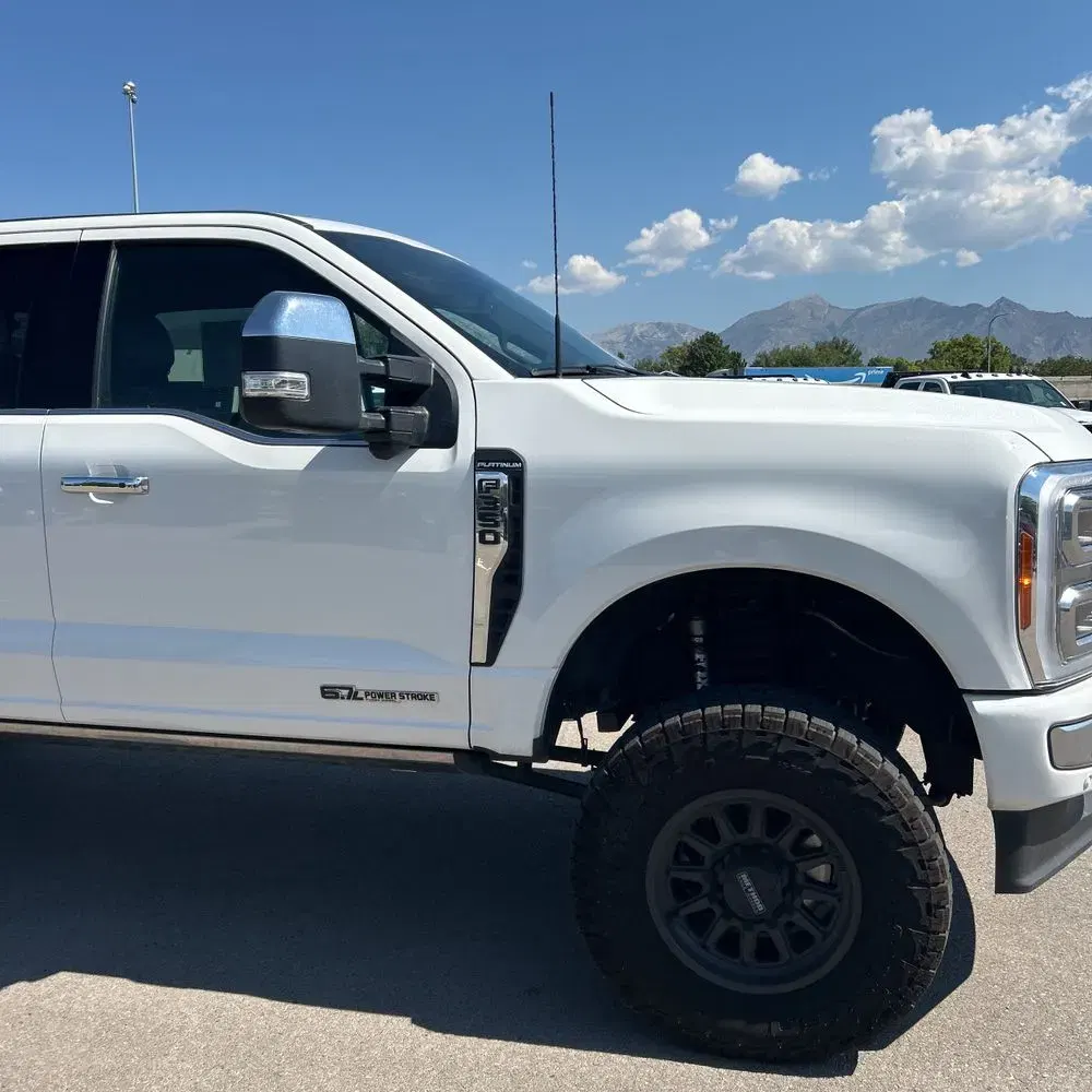 2023 Ford F350 S/D Platinum