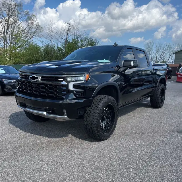 2025 Chevrolet Silverado 1500 ZR2