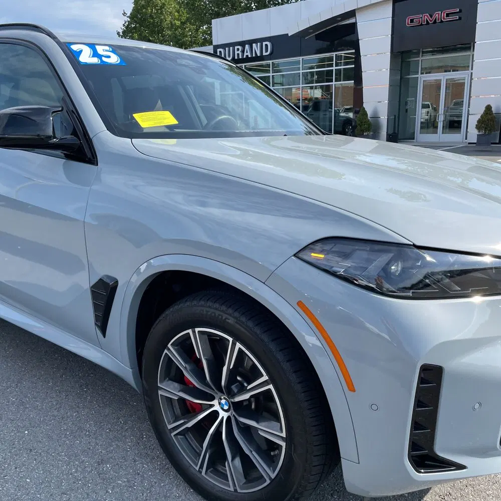 2025 BMW X5 M60i