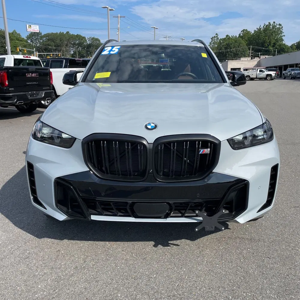 2025 BMW X5 M60i