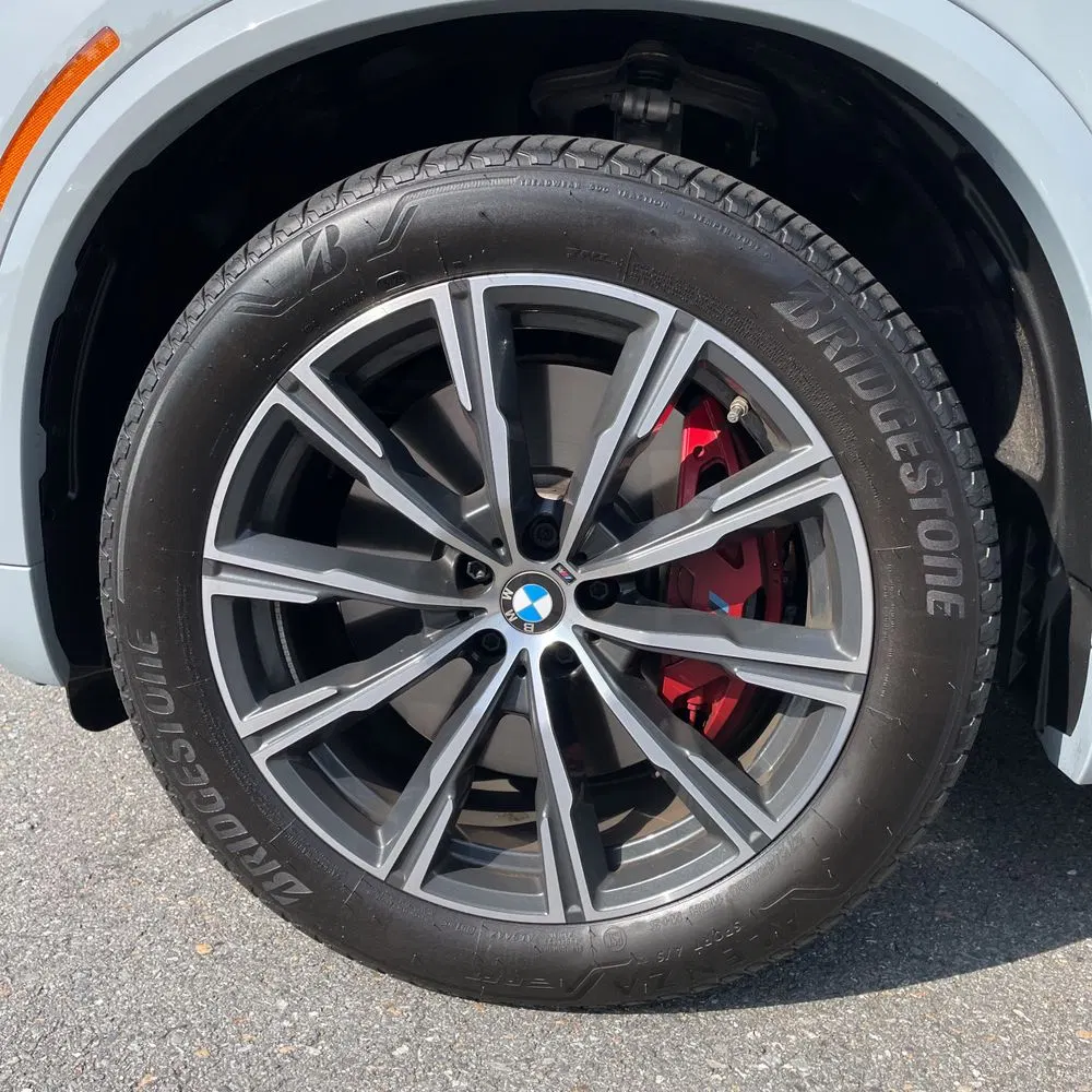 2025 BMW X5 M60i