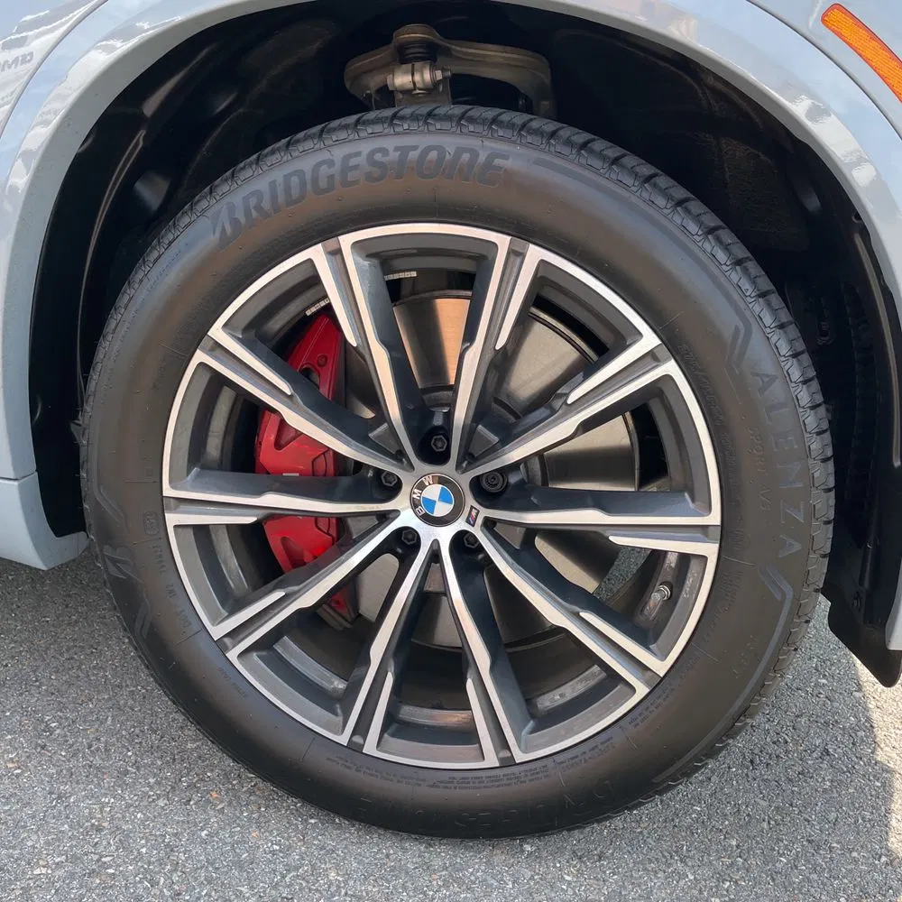 2025 BMW X5 M60i