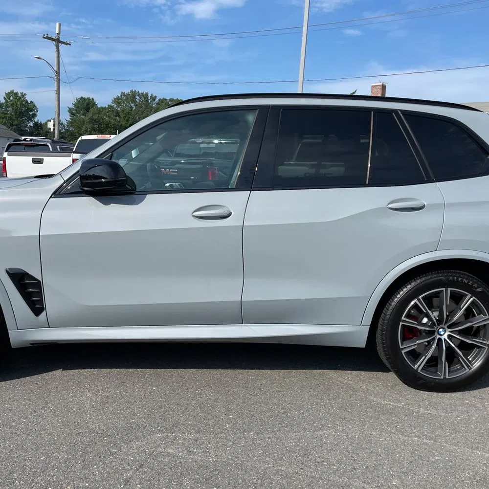 2025 BMW X5 M60i