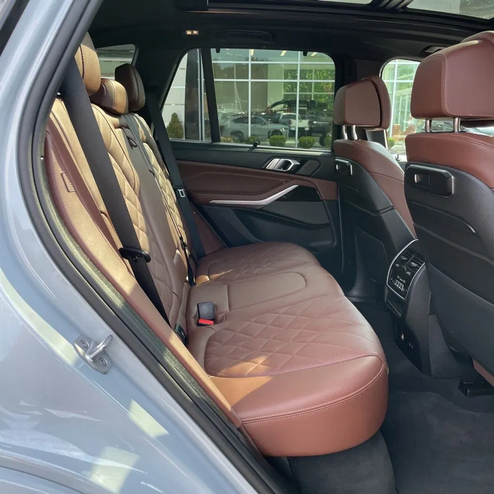 2025 BMW X5 M60i