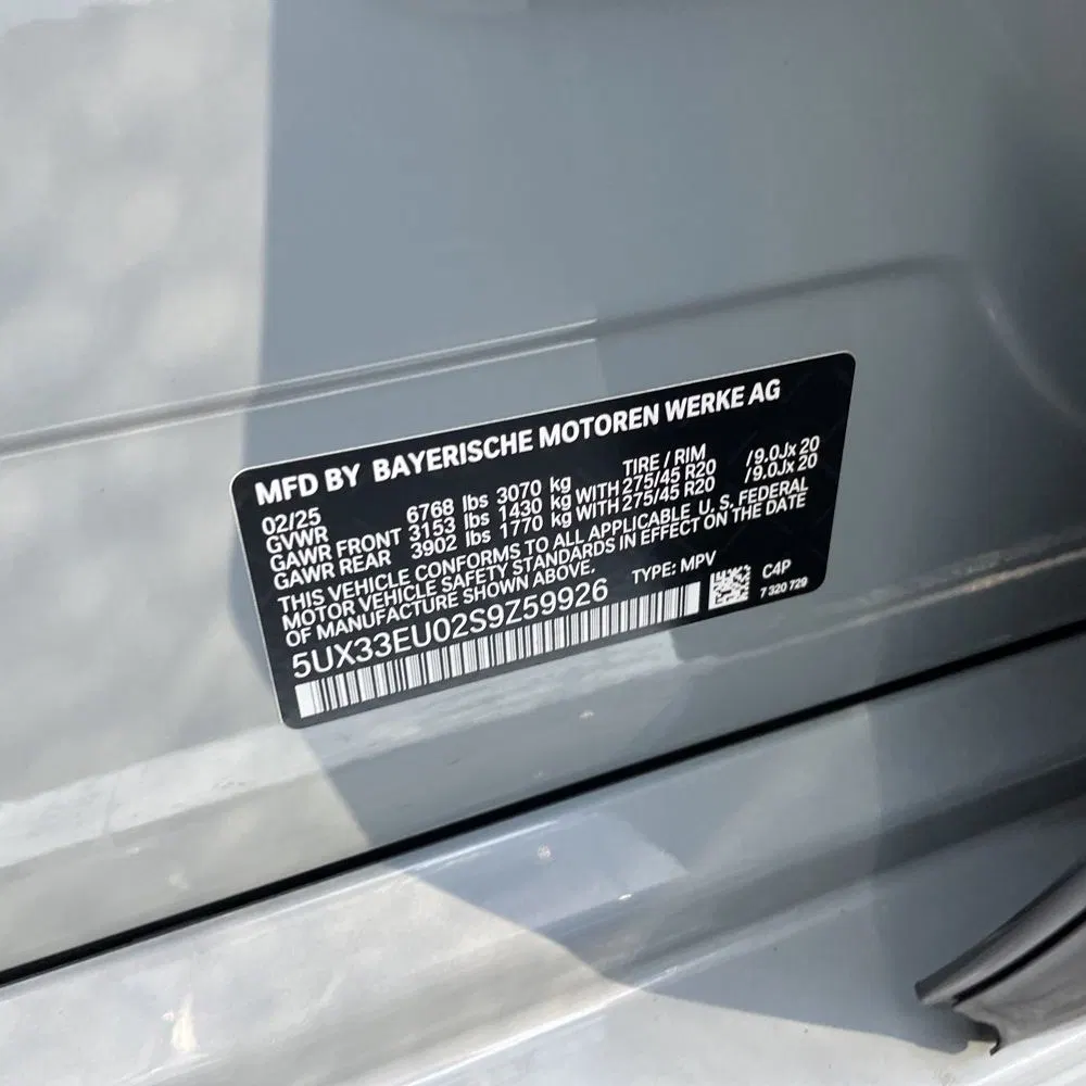 2025 BMW X5 M60i