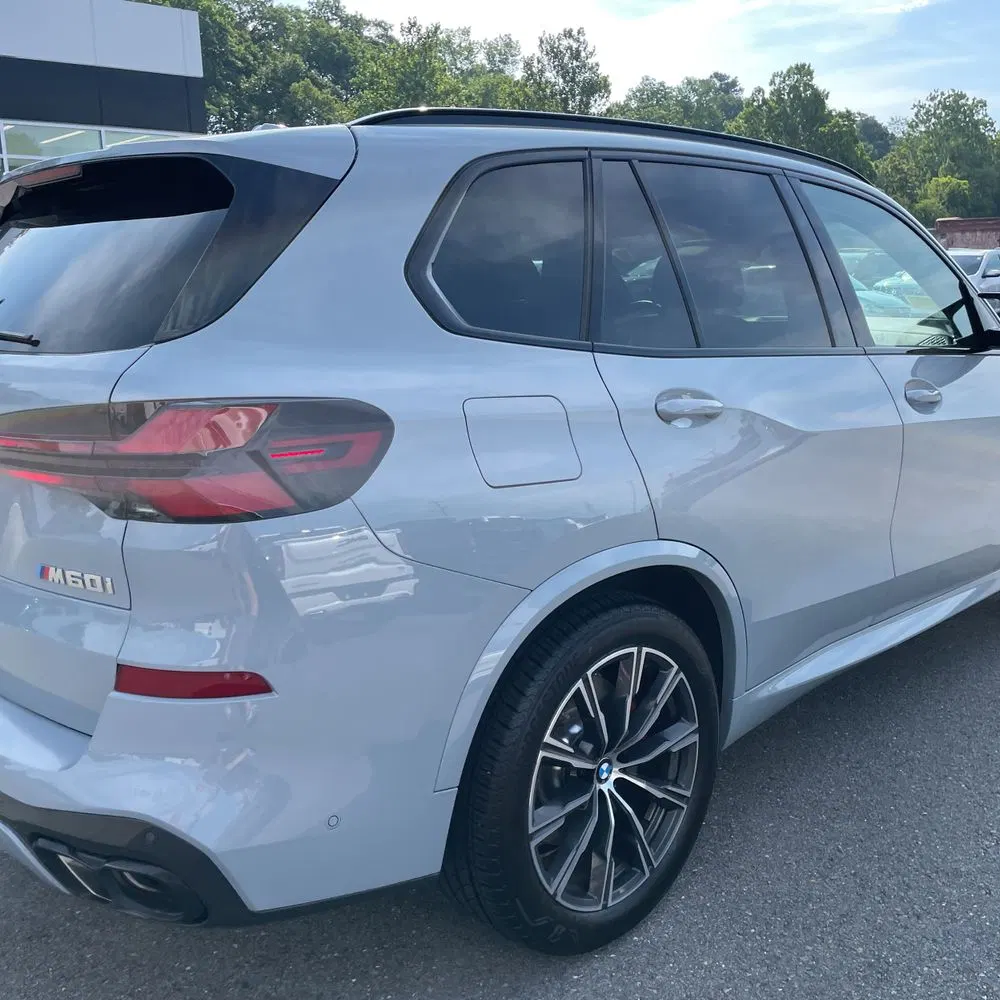 2025 BMW X5 M60i