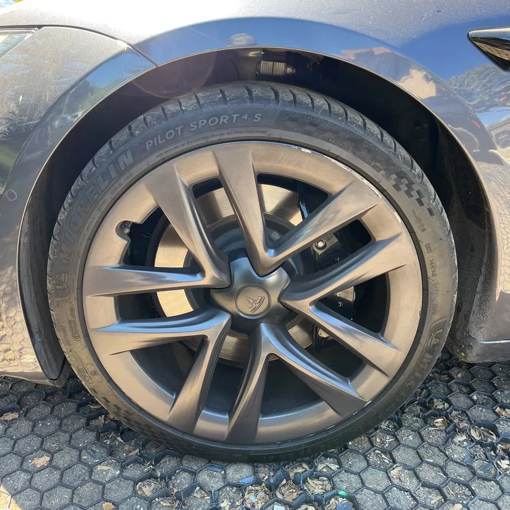 2021 Tesla Model S Plaid