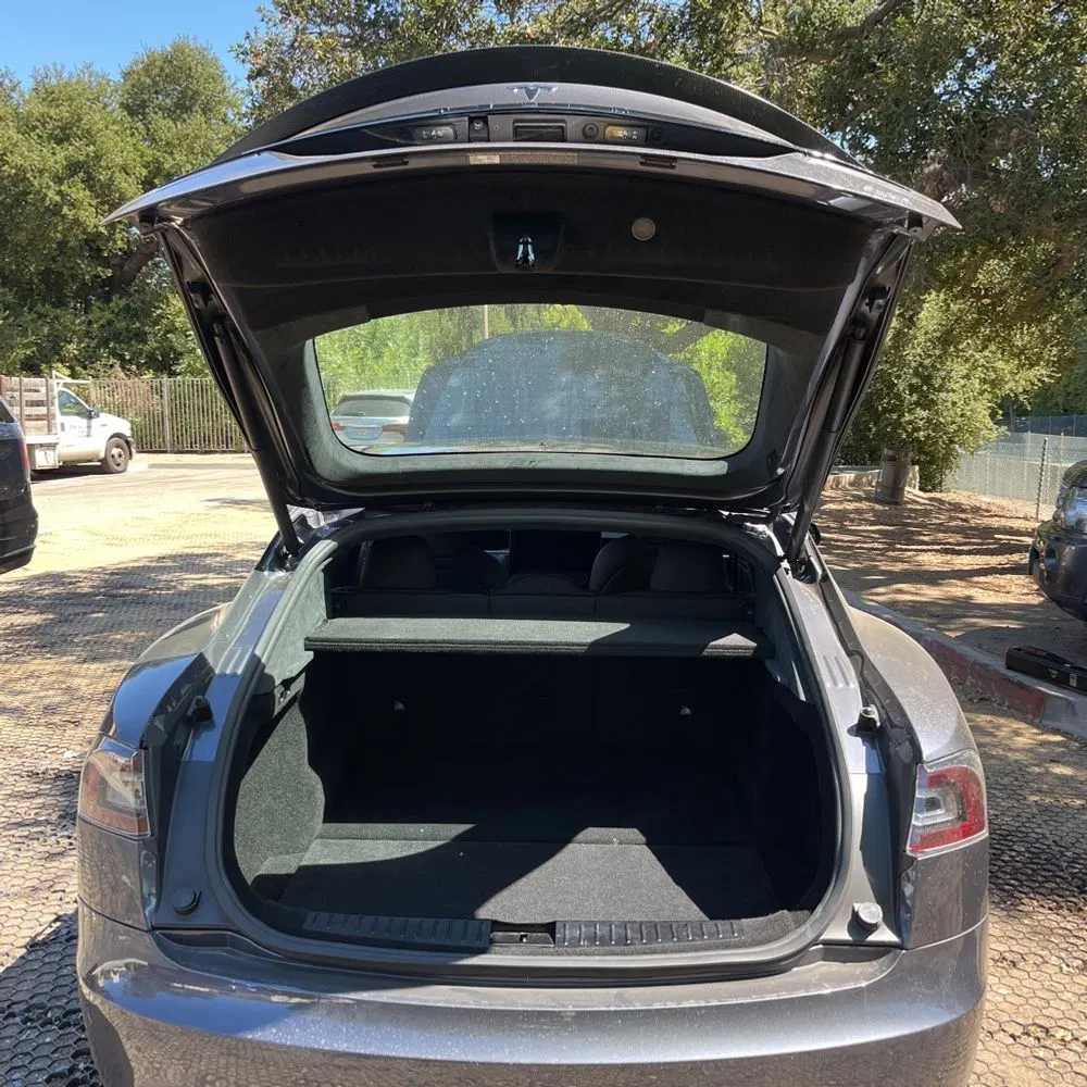 2021 Tesla Model S Plaid