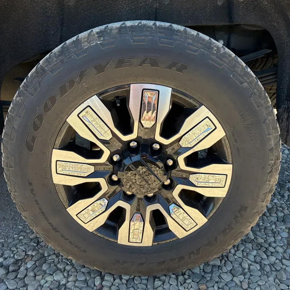 2024 GMC Sierra 2500 Denali