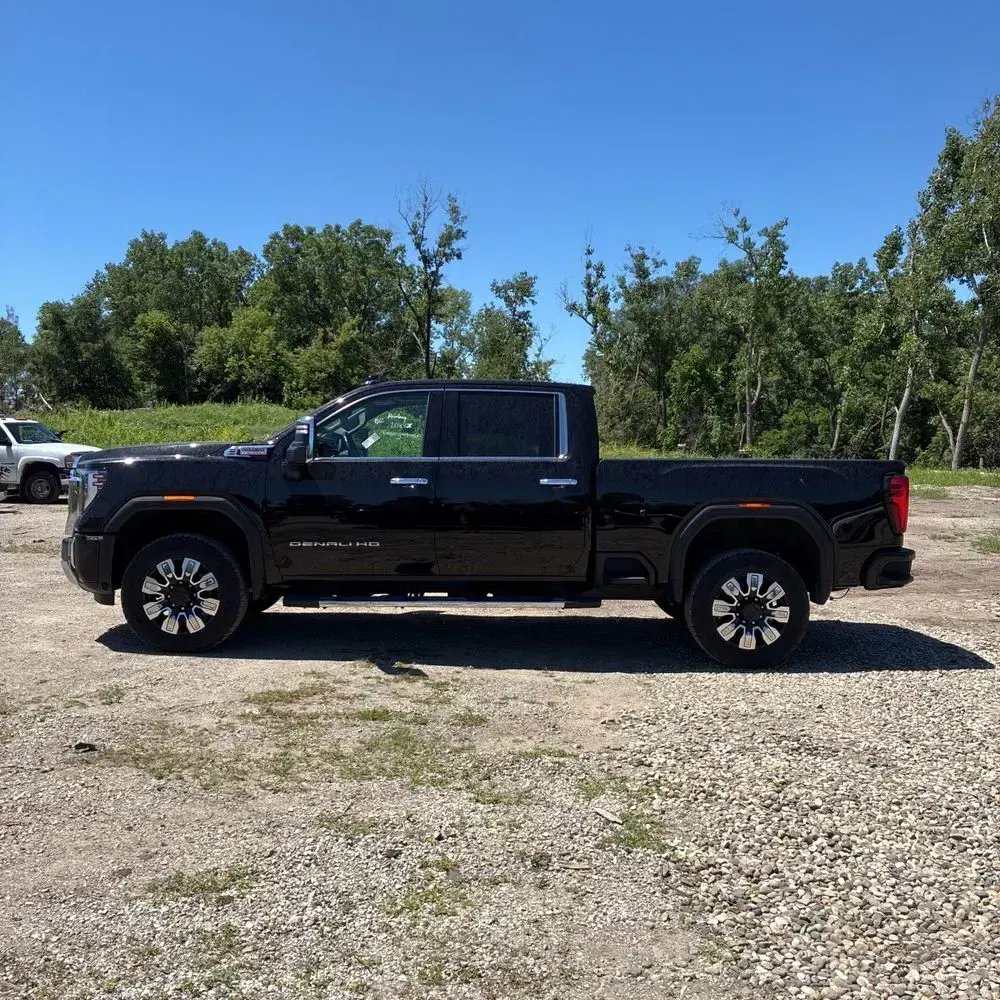 2024 GMC Sierra 2500 Denali