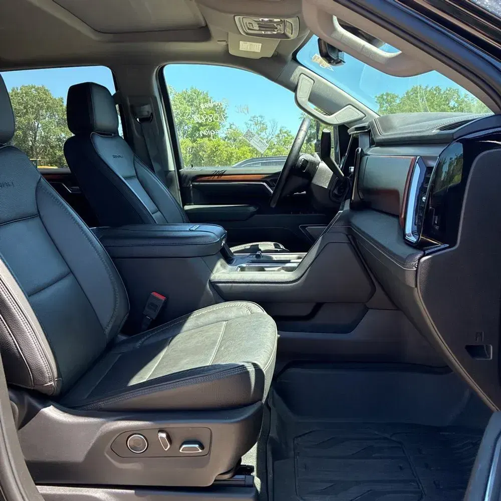 2024 GMC Sierra 2500 Denali