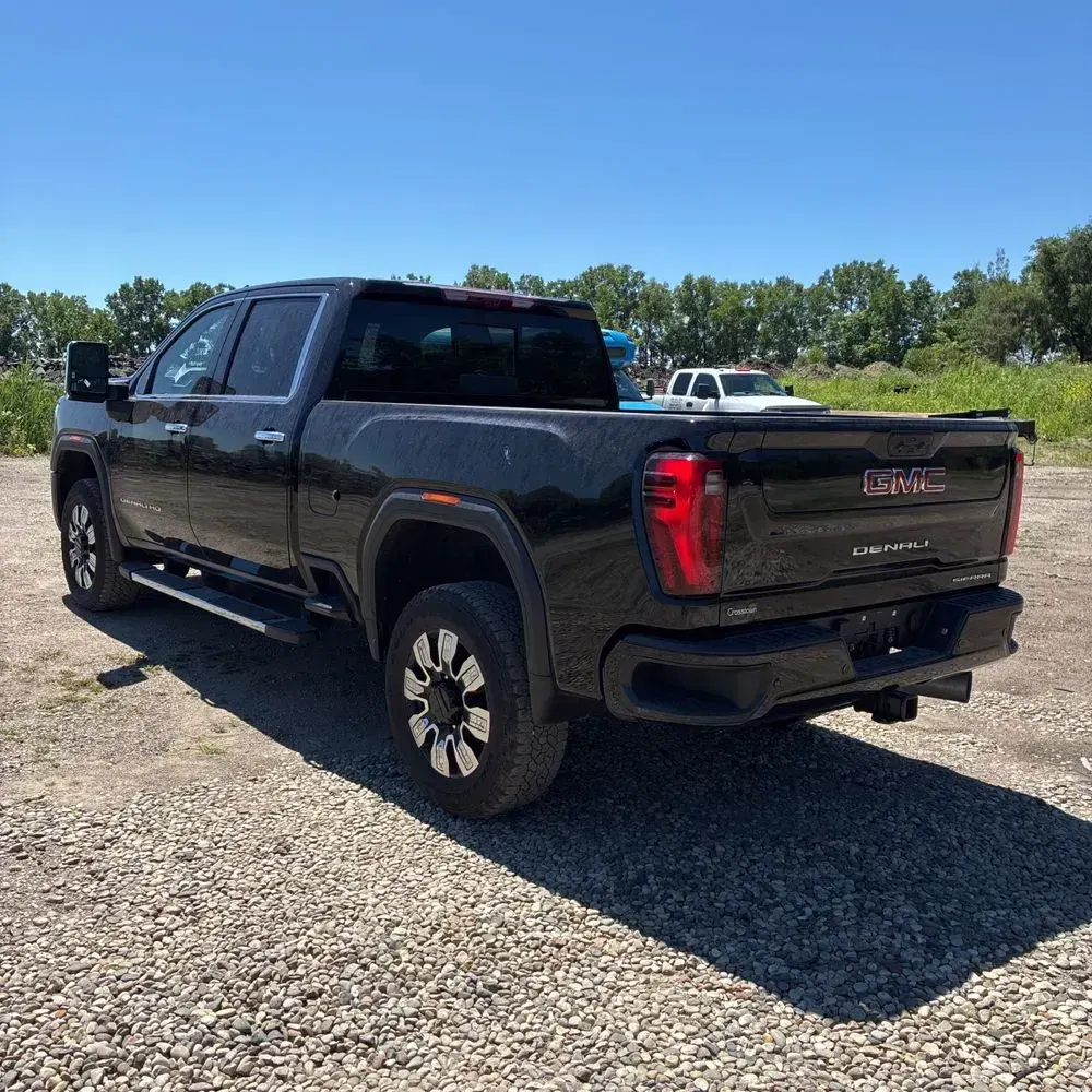 2024 GMC Sierra 2500 Denali