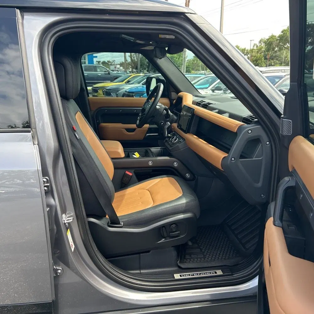 2024 Land Rover Defender 110 P400 X