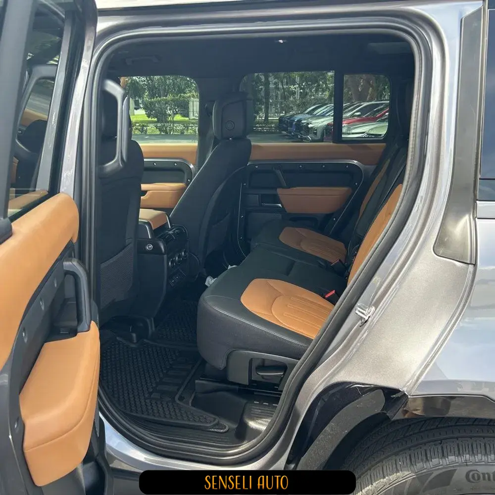 2024 Land Rover Defender 110 P400 X