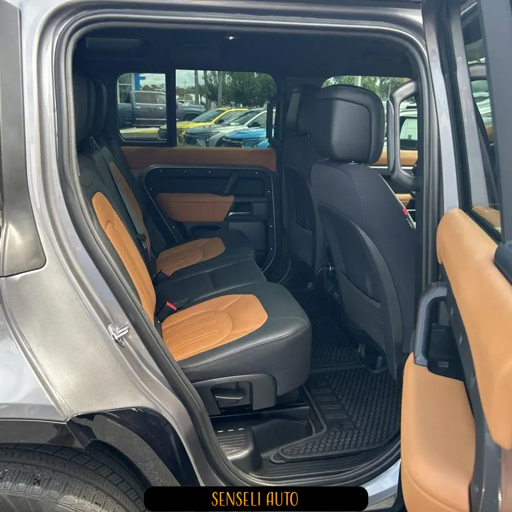 2024 Land Rover Defender 110 P400 X