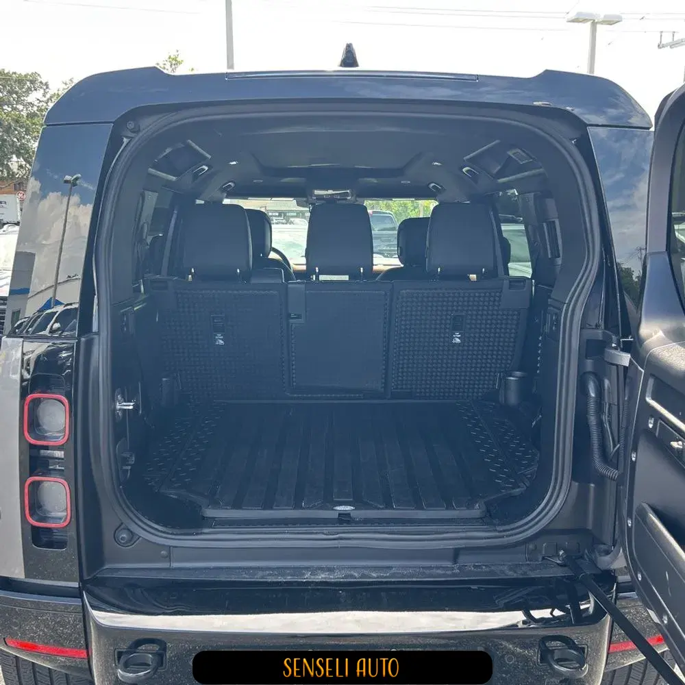 2024 Land Rover Defender 110 P400 X