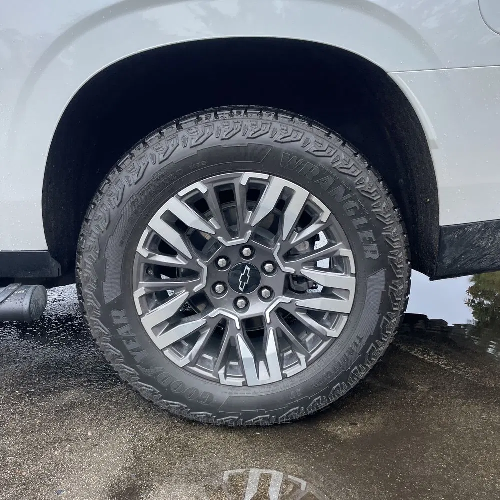 2025 Chevrolet Suburban Z71