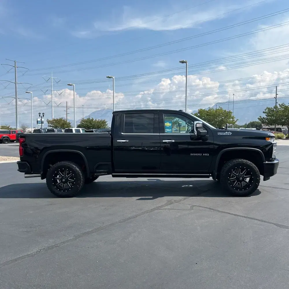 2022 Chevrolet Silverado 3500HD High Country