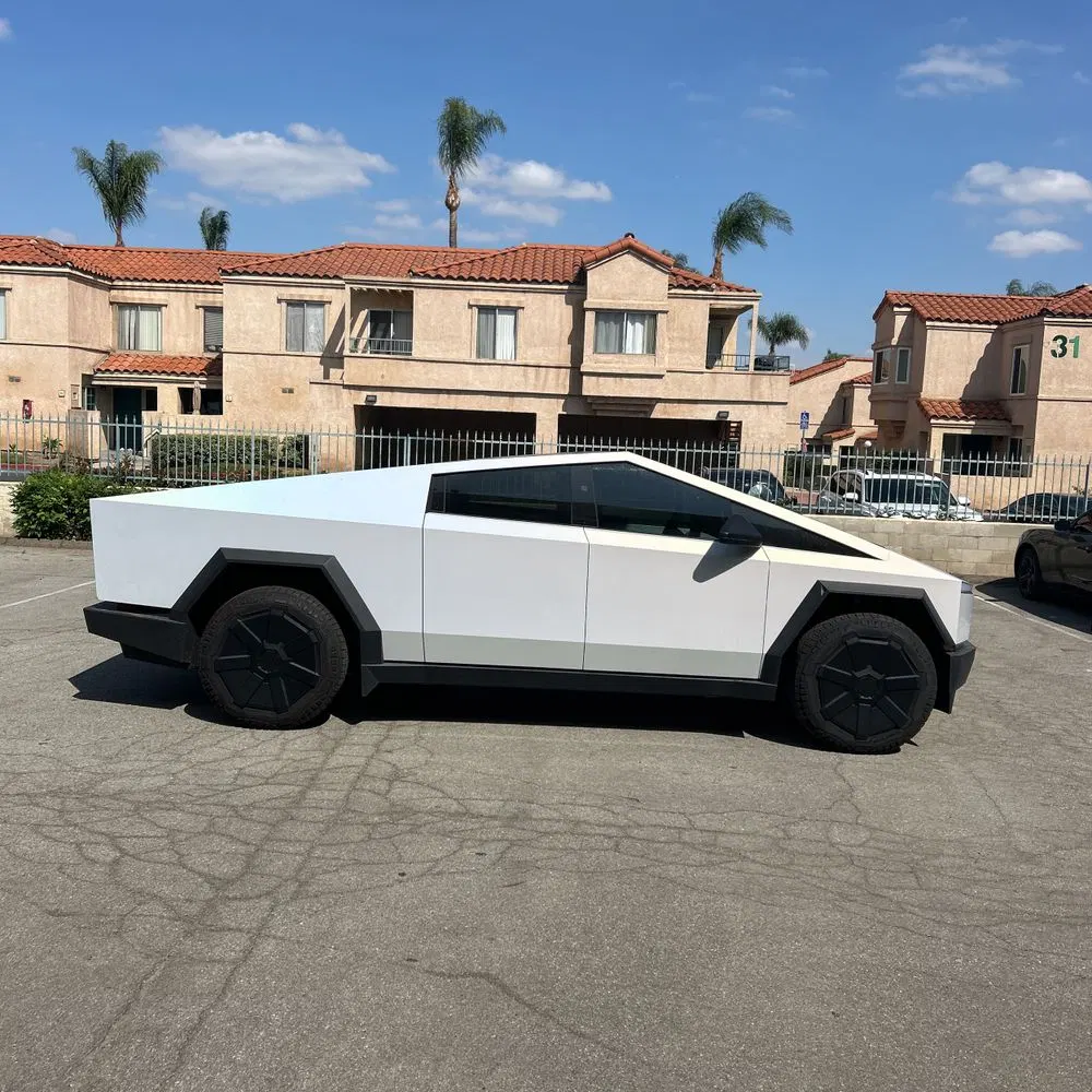 2024 Tesla Cybertruck Base