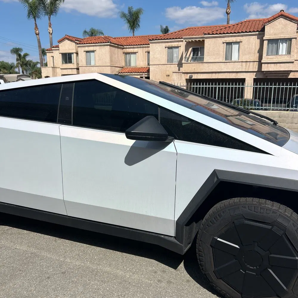 2024 Tesla Cybertruck Base