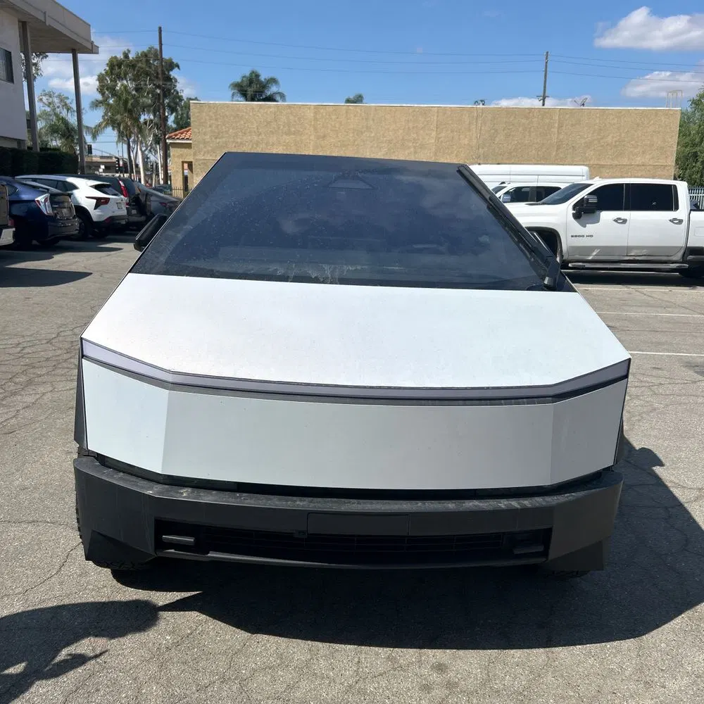 2024 Tesla Cybertruck Base