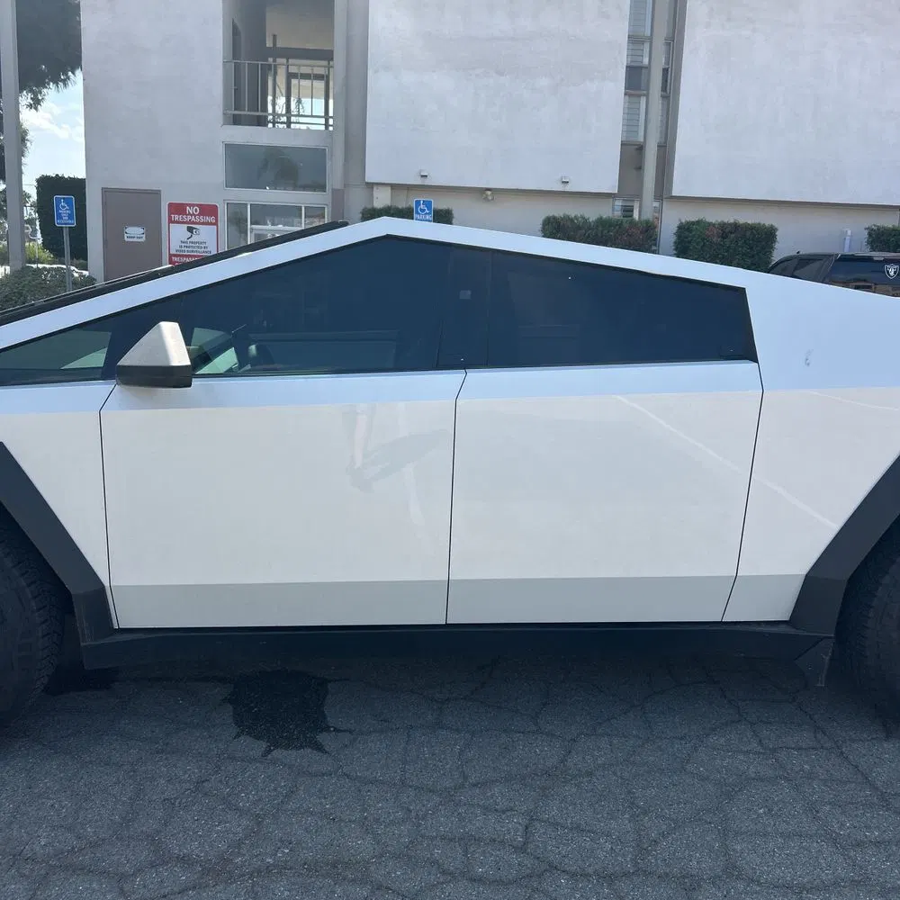 2024 Tesla Cybertruck Base