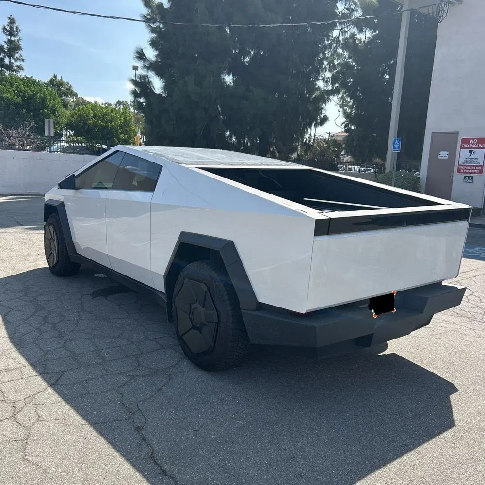 2024 Tesla Cybertruck Base