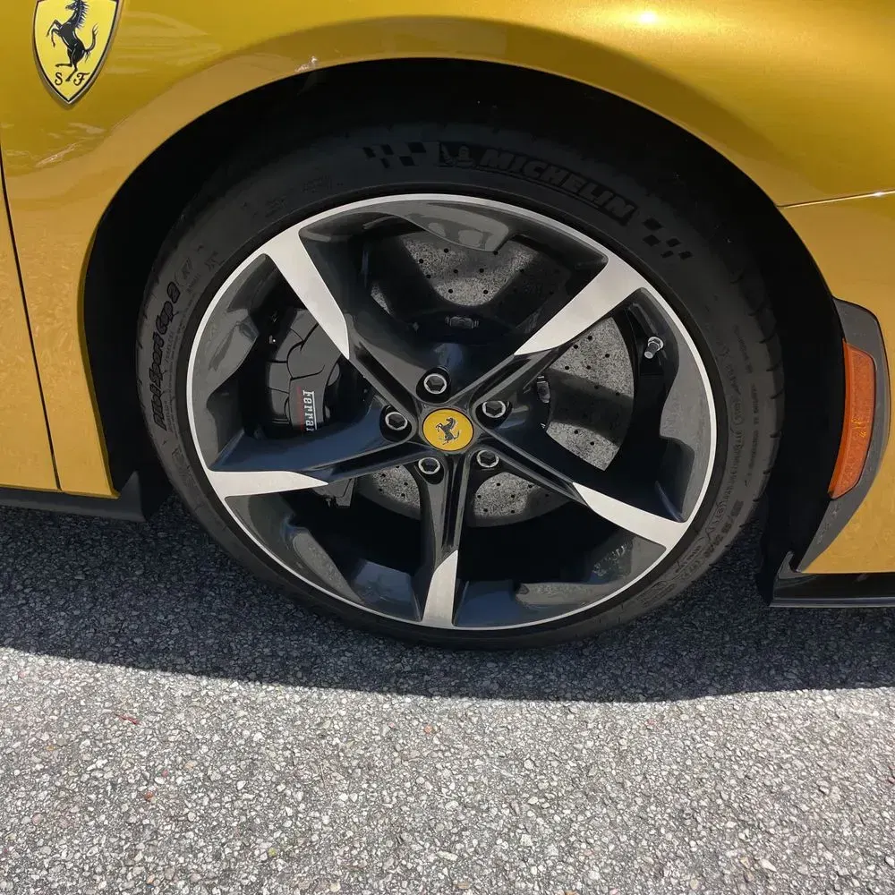 2023 Ferrari SF90 Spider